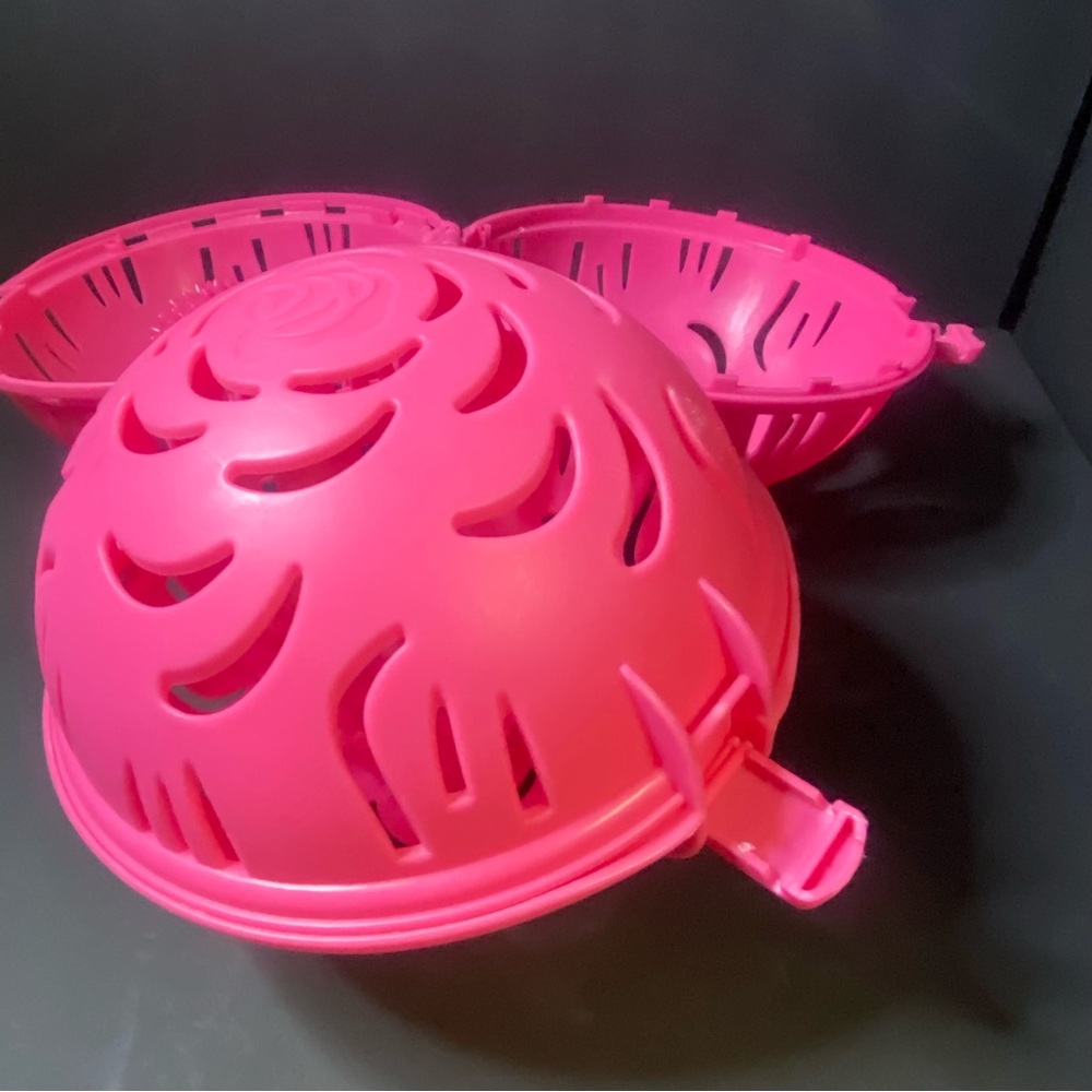 Pink Laundry Ball Set for Bras - Picture 2 of 7